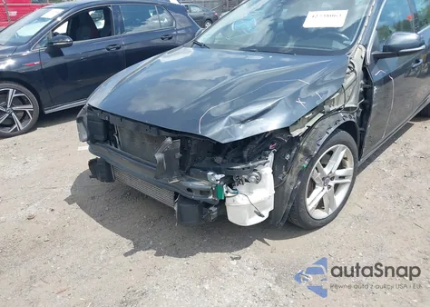 2015 Volvo V60 T5 Premier z USA, uszkodzony, nr VIN YV1612SK2F1264495